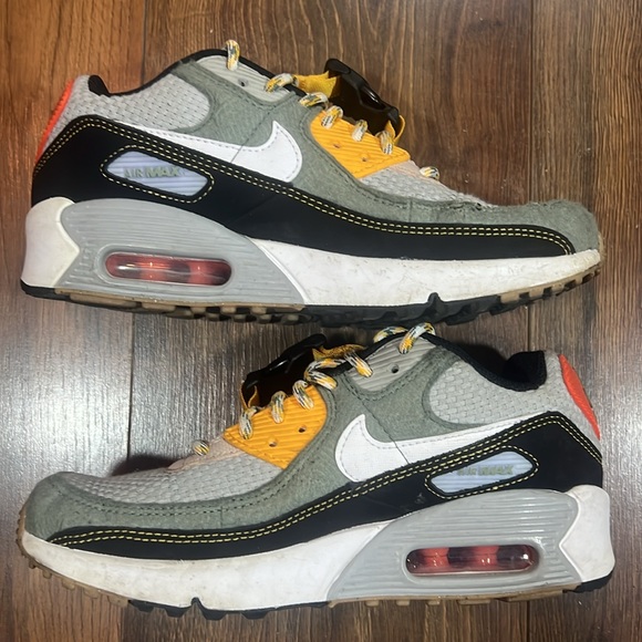 Nike air max 90 size 3.5y - Picture 4 of 7